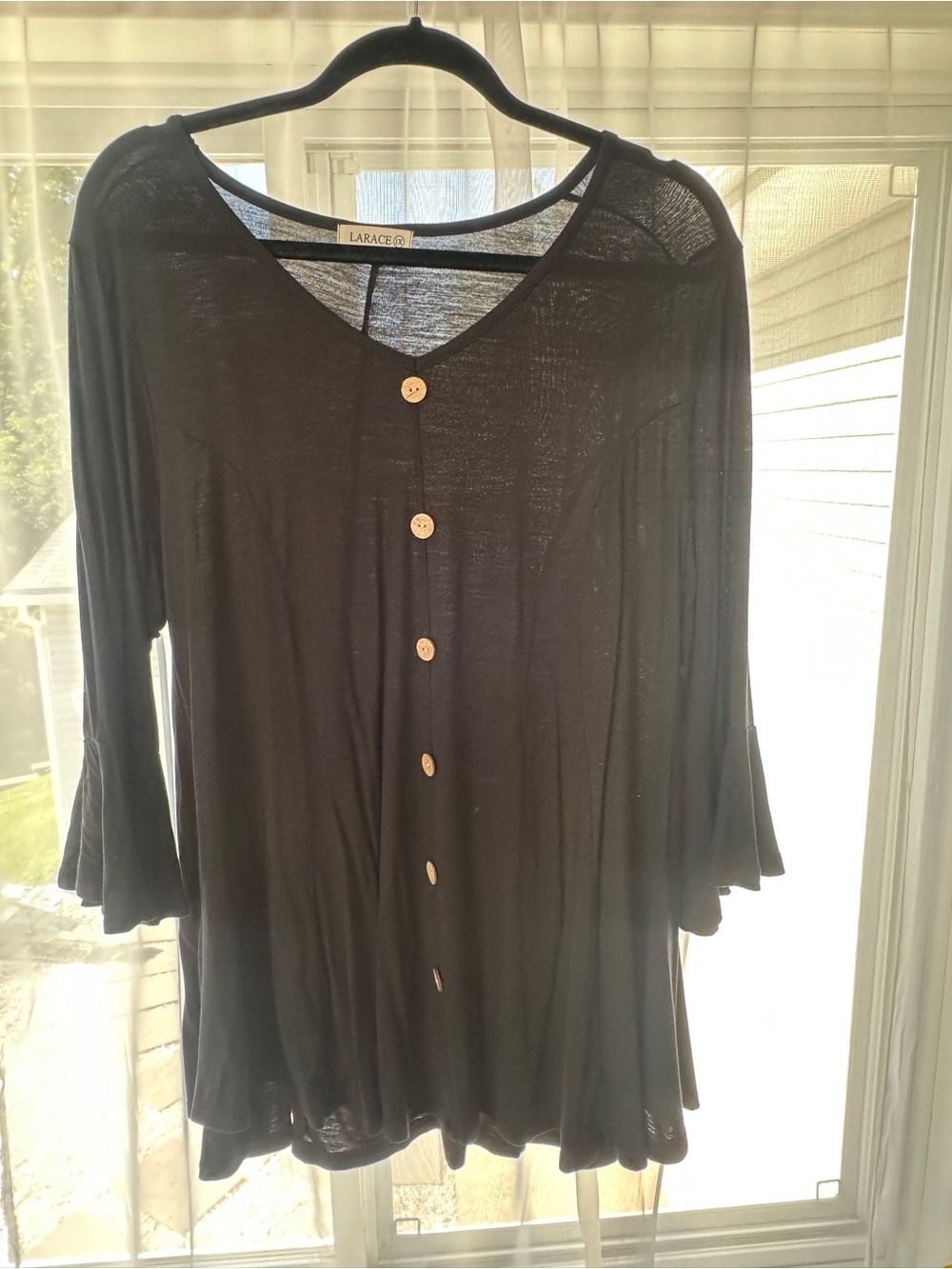 Larace Black Faux Button-Front Women's Bell-Sleeve Tunic (1X)